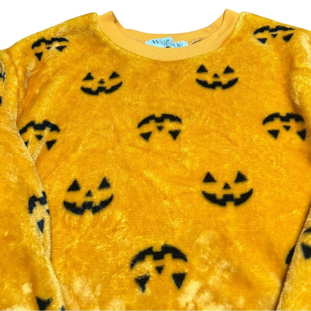 Wound Up Golden Pumpkin Fleece sweatshirt black Jacko lanterns for Halloween